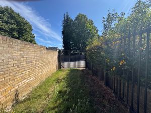 Photo 13- click for photo gallery